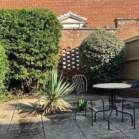 Kings Field Maisonette Eastleigh Dış mekan fotoğraf