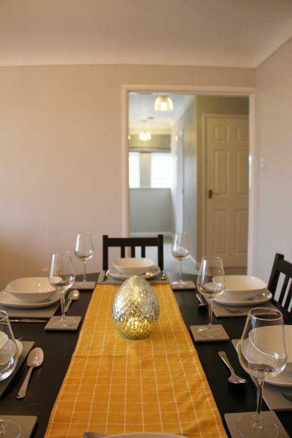 Kings Field Maisonette Eastleigh Dış mekan fotoğraf